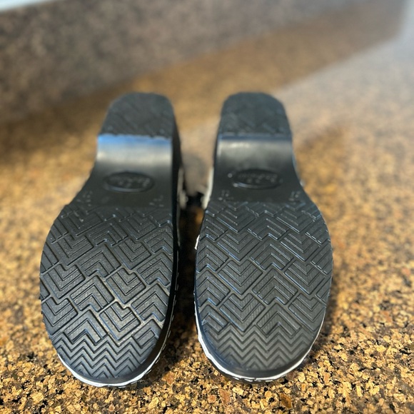 Bjork Marcella Mary Jane Black Leather Clogs Size: EU: 37 US: 6.5 - Picture 5 of 9